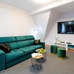 Bed & Breakfast Lesniczowka Pod Sniezka 3*