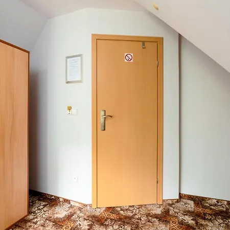 Lesniczowka Pod Sniezka Отель типа 