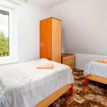 Lesniczowka Pod Sniezka Bed and Breakfast