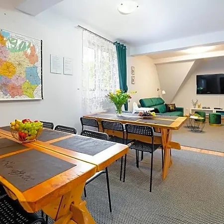 Bed and breakfast Leśniczówka Pod śnieżką 3*