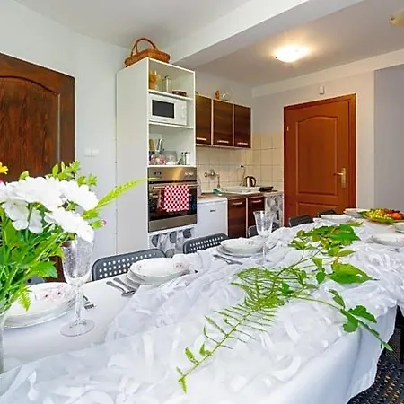 Bed and breakfast Leśniczówka Pod śnieżką 3*